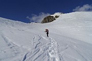 60 Ultimo strappo nel canalino del Pizzo di Petto